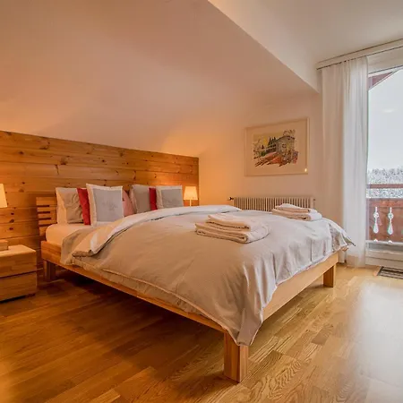 Furkablick Alice Und Yvonne By דירה