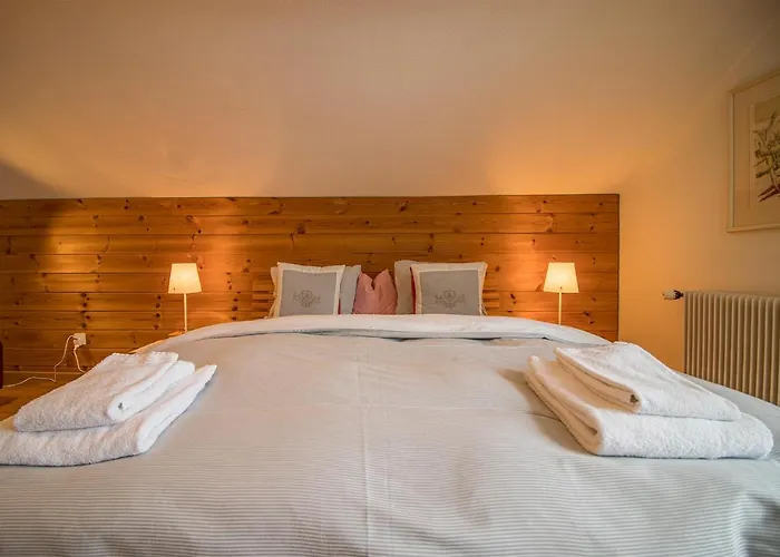 Furkablick Alice Und Yvonne By * أروسا